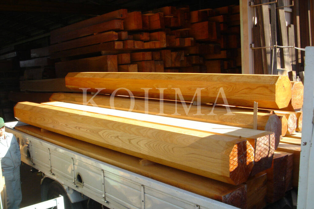 社寺で使用された欅材