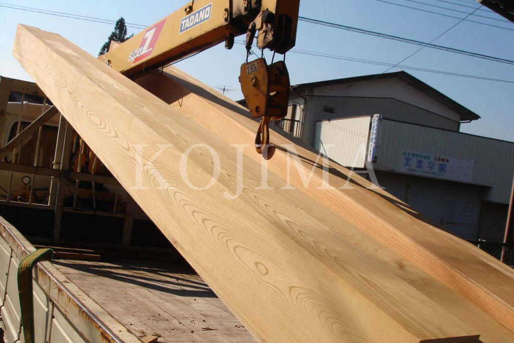 個人宅で使用された欅材