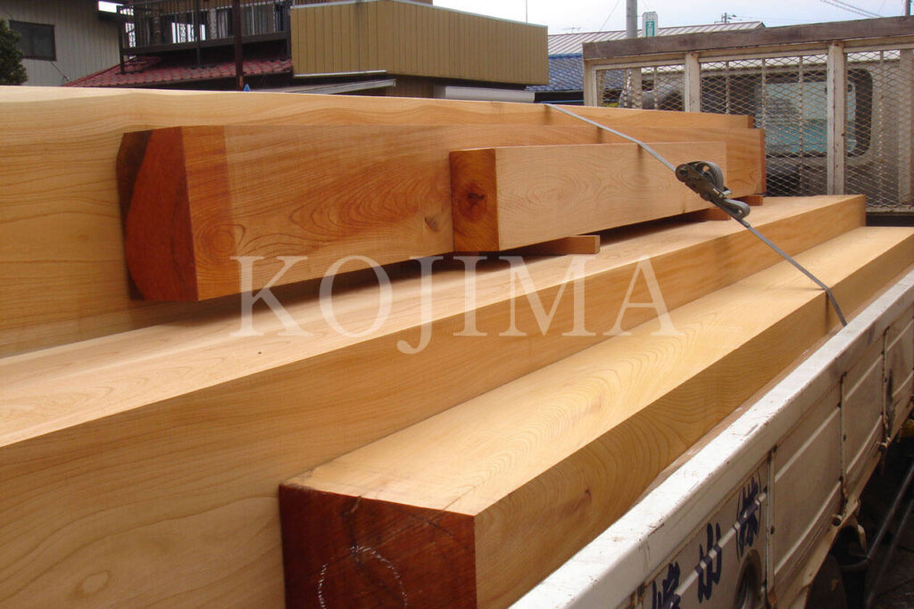 社寺で使用された欅材